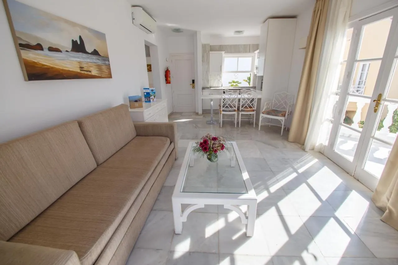 אדחה Lagos De Fanabe Beach Resort