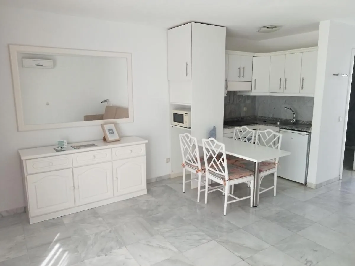 **** Hotel apartamentowy Lagos De Fanabe Beach Resort Costa Adeje  Hiszpania