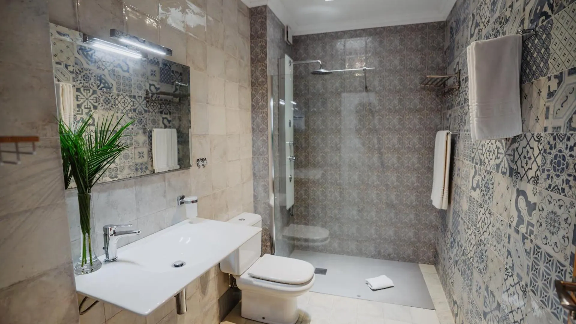 Hotel apartamentowy Lagos De Fanabe Beach Resort Costa Adeje