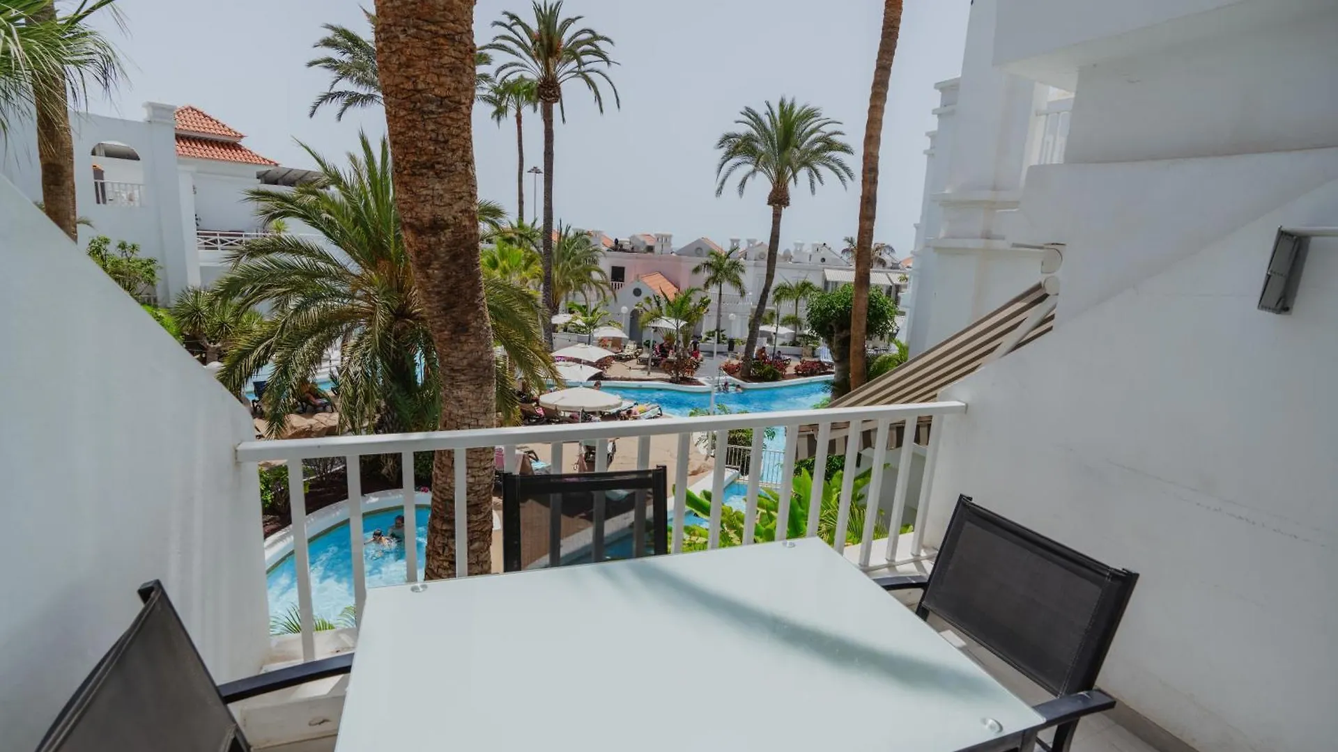 Hotel apartamentowy Lagos De Fanabe Beach Resort Costa Adeje